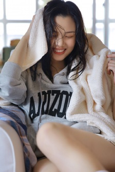 一个添下面两个吃奶